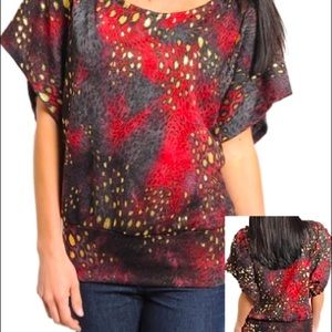 💖 5/$25 | NWT Magenta & Gold Animal Print Top
